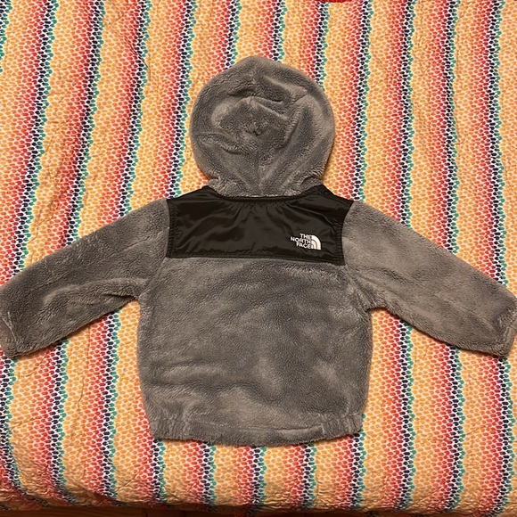 The North Face Infant Zip Fleece with Hood - Gray and Black - Picture 5 of 7